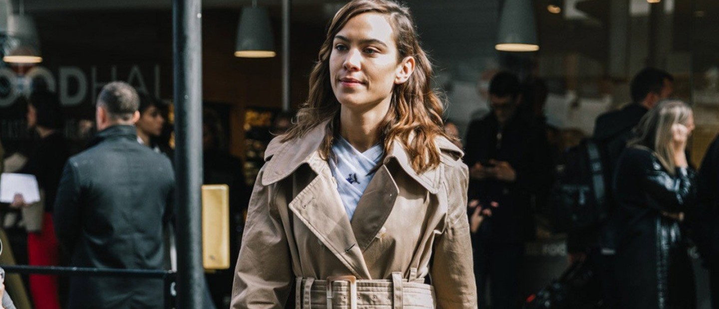 Πώς φοράνε οι celebrities το hot κομμάτι της σεζόν