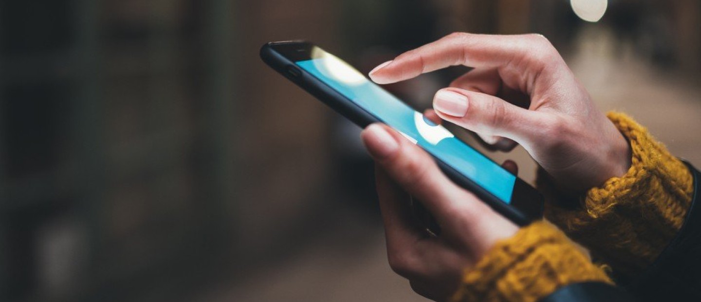 Micro-cheating: Τι είναι και πώς θα καταλάβετε αν είστε ένοχοι