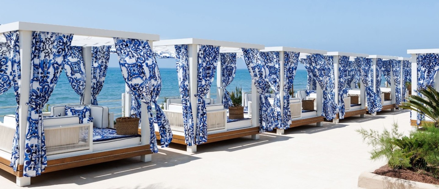 Η ﻿Dolce&Gabbana «ντύνει» το La Cabane Marbella στη Málaga της Ισπανίας