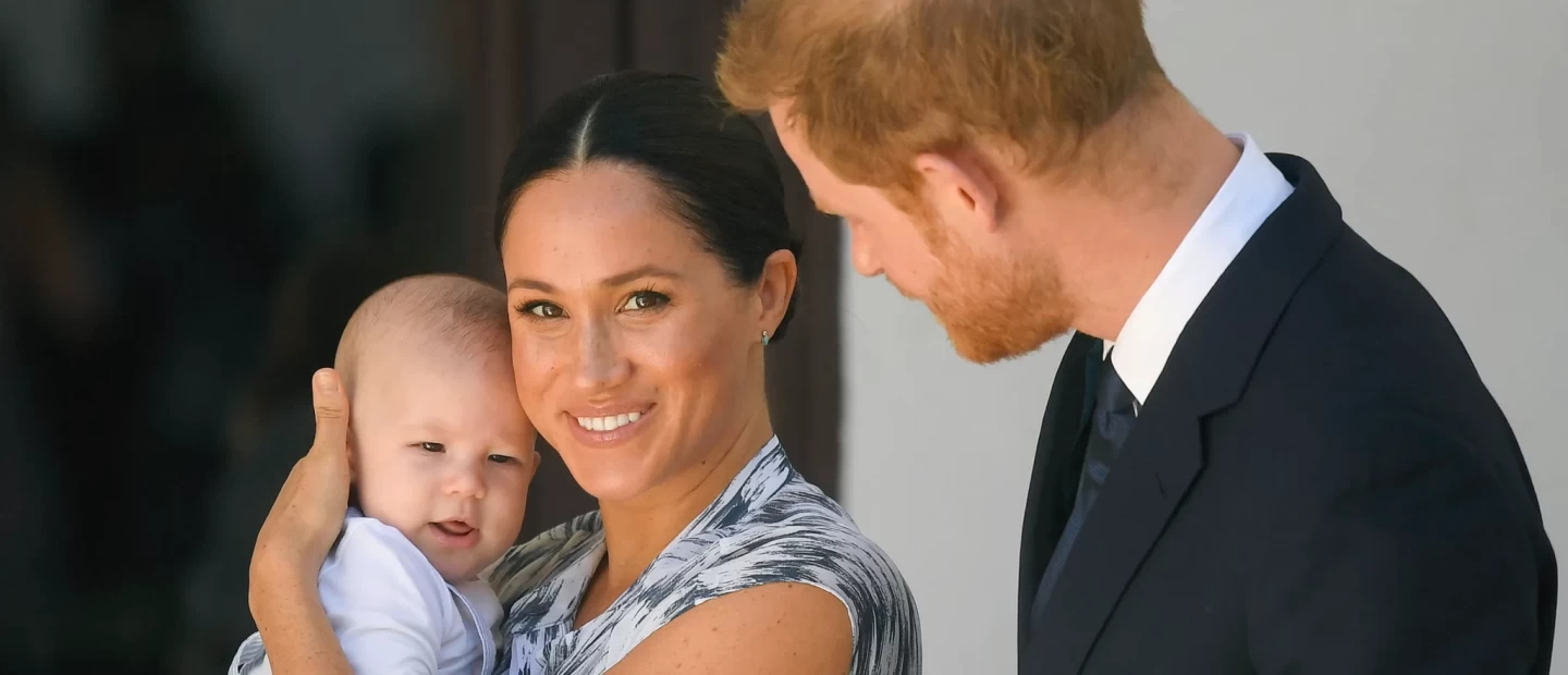 Η Meghan Markle και ο πρίγκιπας Harry κατάργησαν μια βασιλική παράδοση 64 ετών