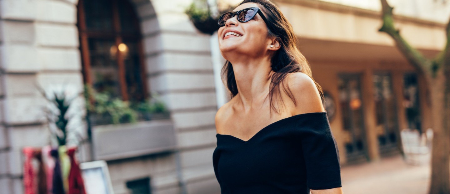 Last-minute shopping: Τα key summer pieces που αξίζουν μια θέση στη βαλίτσα των διακοπών σας