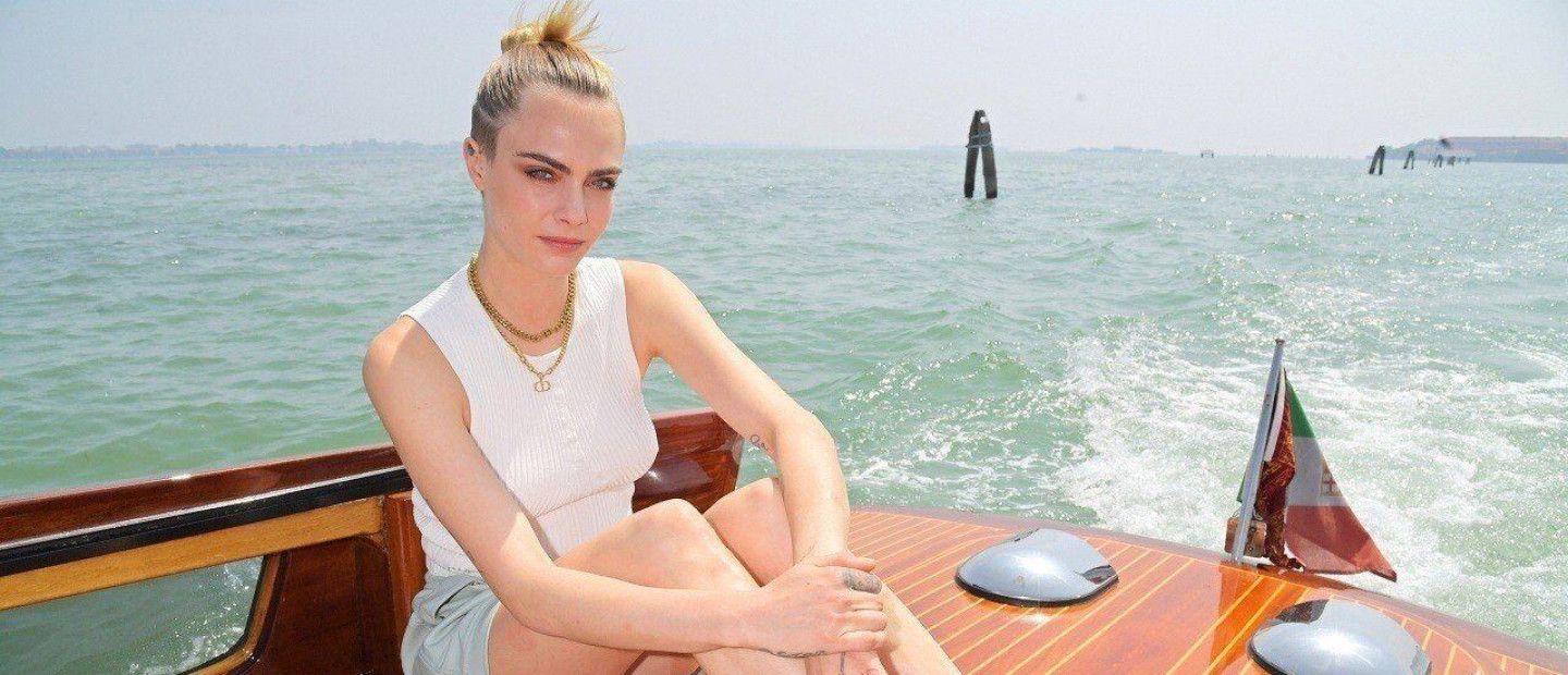 Η Cara Delevingne ανατρέχει στα πρώτα χρόνια της καριέρας της