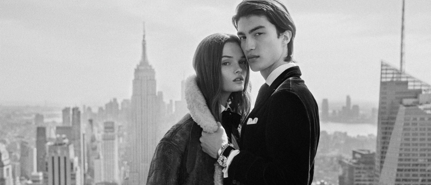 H Fall '24 campaign του Ralph Lauren αποκαλύπτει την πιο ρομαντική πλευρά της Νέας Υόρκης