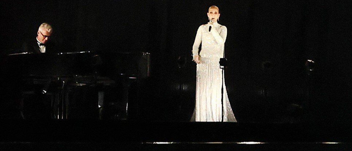 Το Dior φόρεμα της Céline Dion για την τελετή έναρξης των Ολυμπιακών Αγώνων χρειάστηκε πάνω από 1.000 ώρες για να φτιαχτεί