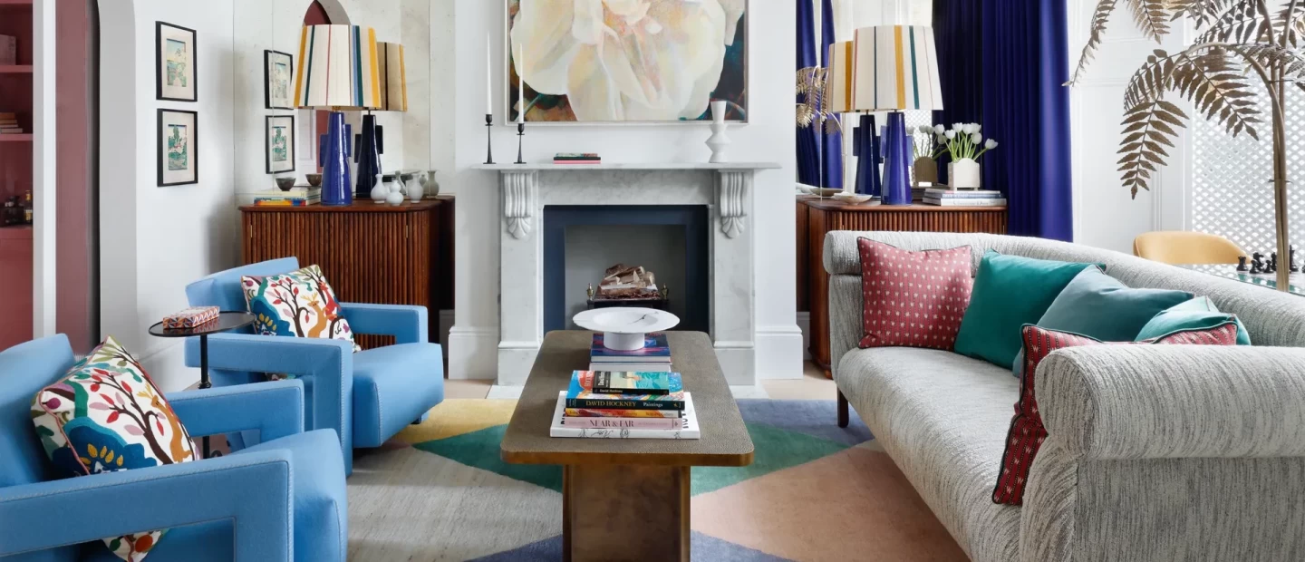 Πώς η κλασική αρχιτεκτονική γίνεται «ένα» με το μοντέρνο design σε αυτήν την κατοικία στο Chelsea 