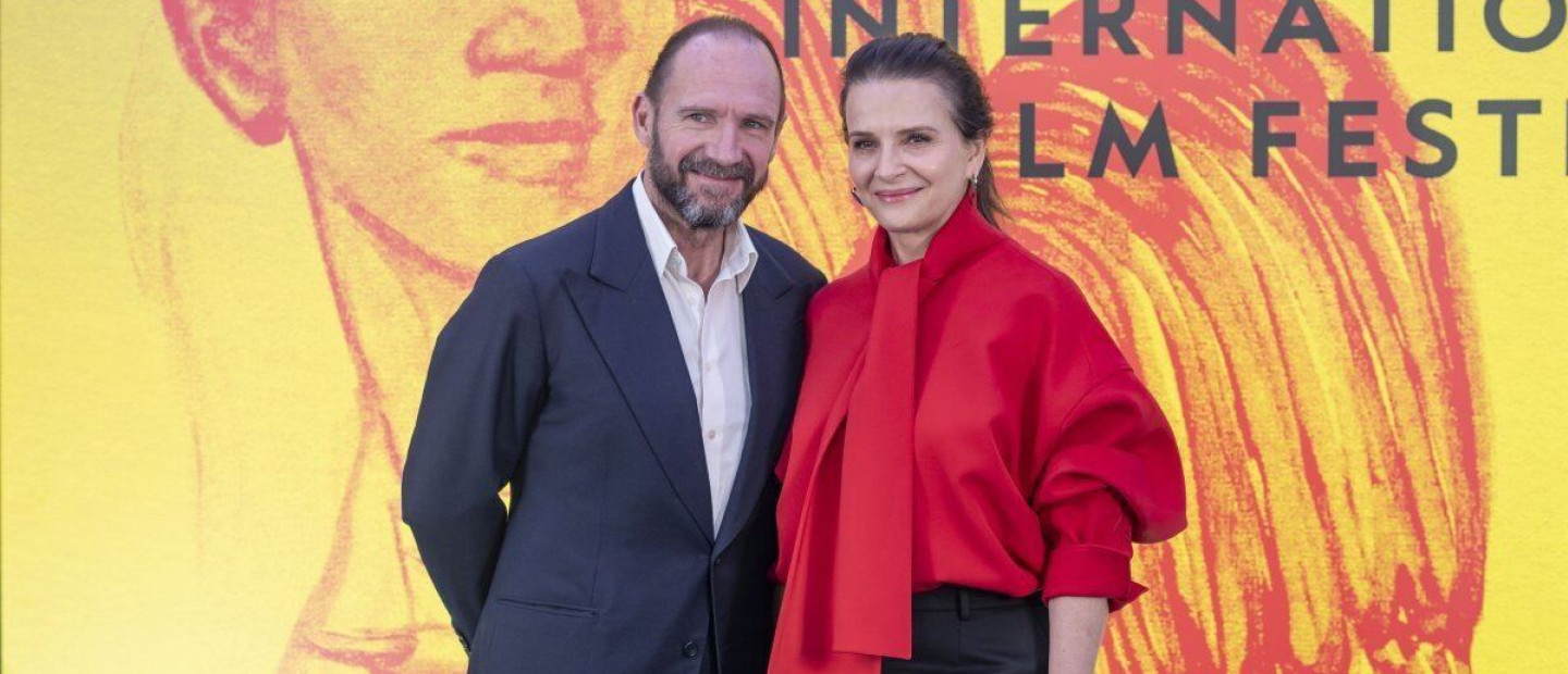 Juliette Binoche: Οι εμφανίσεις της που εντυπωσίασαν κατά τη διάρκεια του 65ου Φεστιβάλ Κινηματογράφου