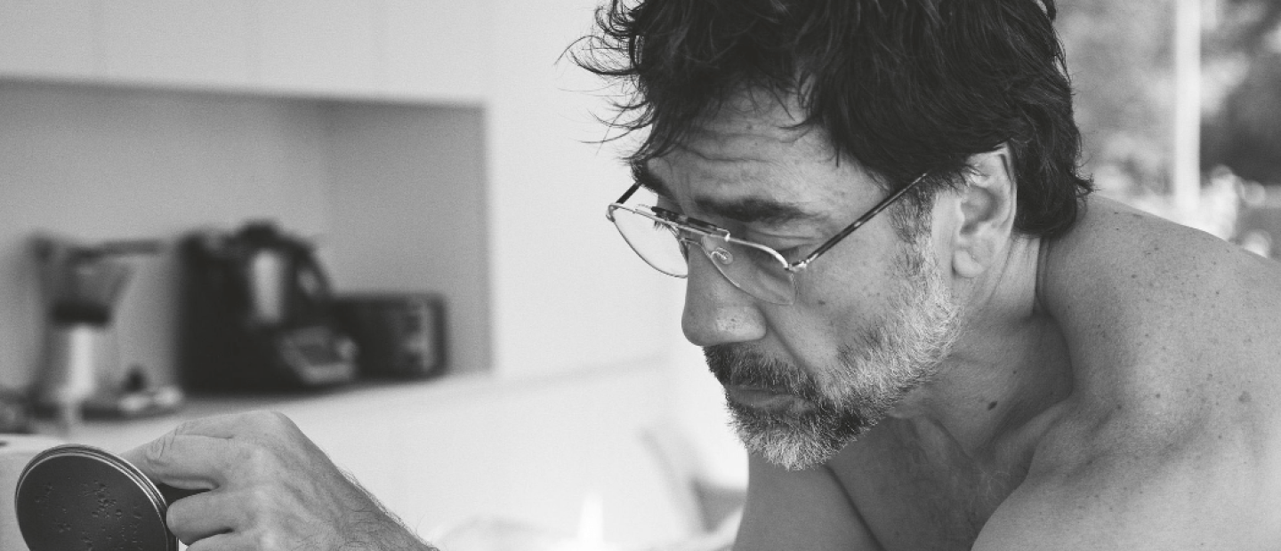 Η Penelope Cruz φωτογραφίζει τον Javier Bardem για το  ﻿"The Gentleman's Journal"
