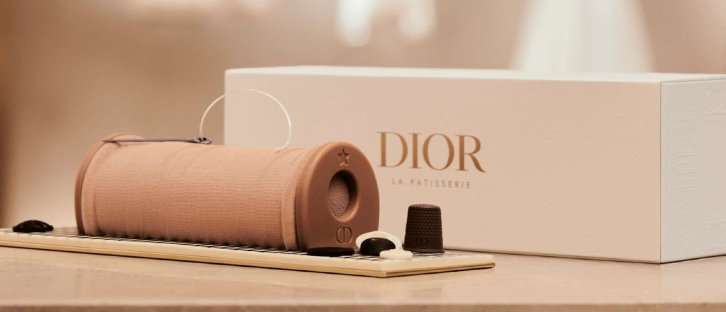 La Pâtisserie Dior: Ένας fashionable κορμός σας περιμένει να τον απολαύσετε στη 30 Montaigne 