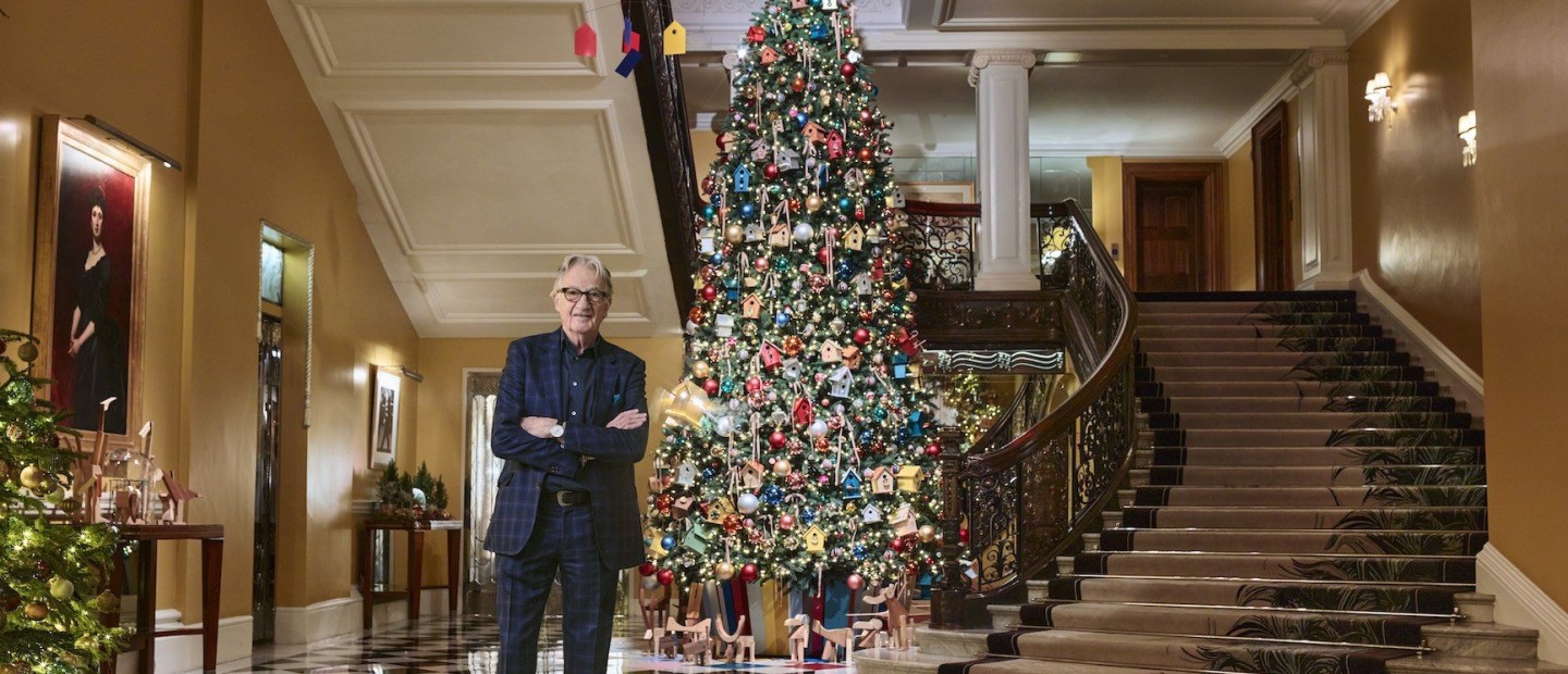 Christmas in London: Ο Paul Smith μεταμορφώνει το Claridge’s σε έναν φανταστικό κόσμο γεμάτο χρώματα