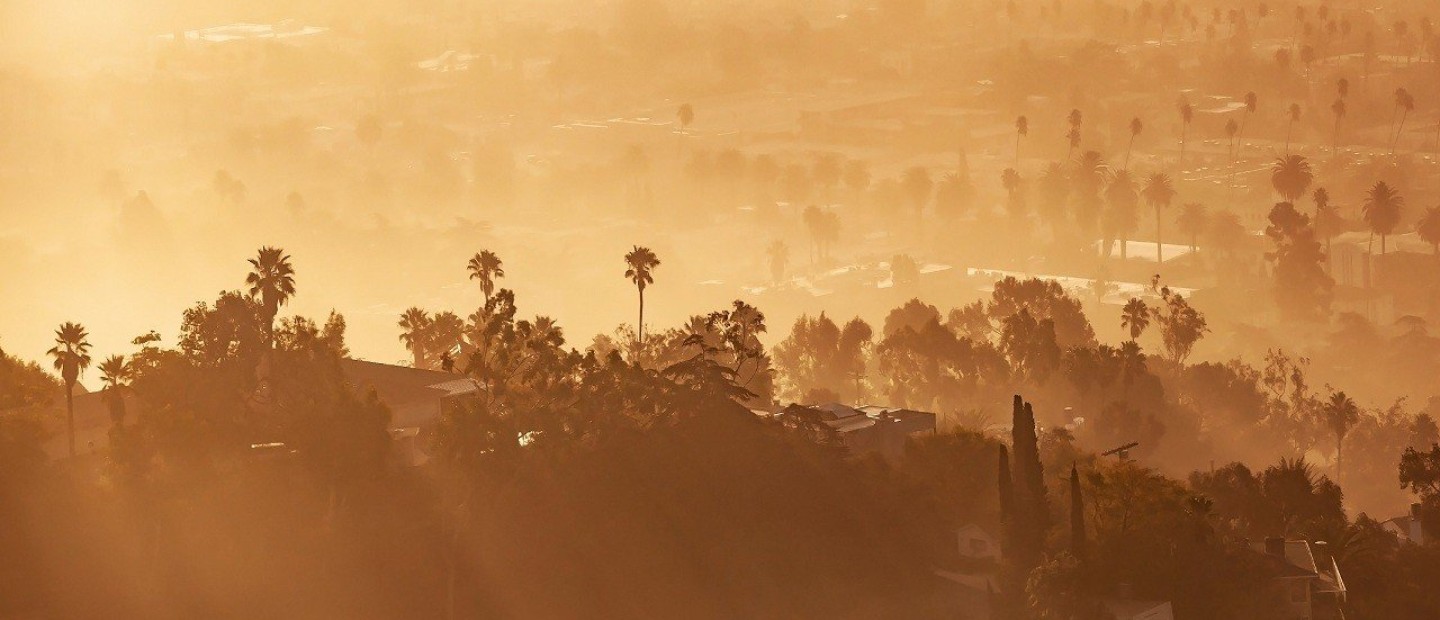 Φωτιά στο Los Angeles: Όλες οι τελευταίες εξελίξεις και οι stars που είδαν τα σπίτια τους να τυλίγονται στις φλόγες