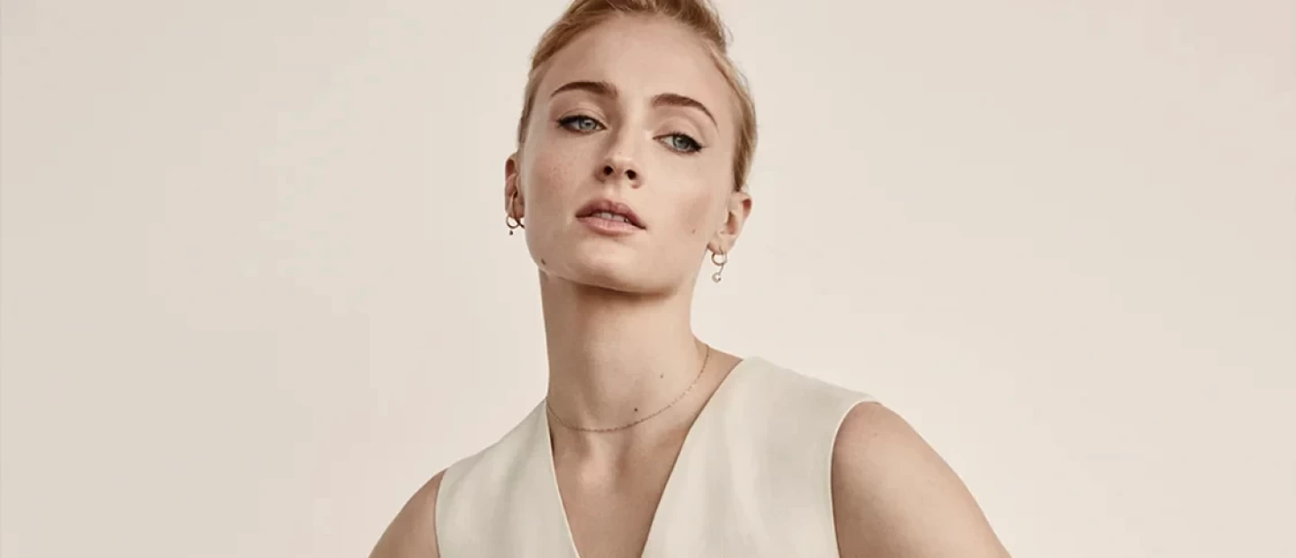H ηθοποιός Sophie Turner μιλάει για τα σημαντικότερα highlights και τα εμπόδια που αντιμετώπισε στην καριέρα της