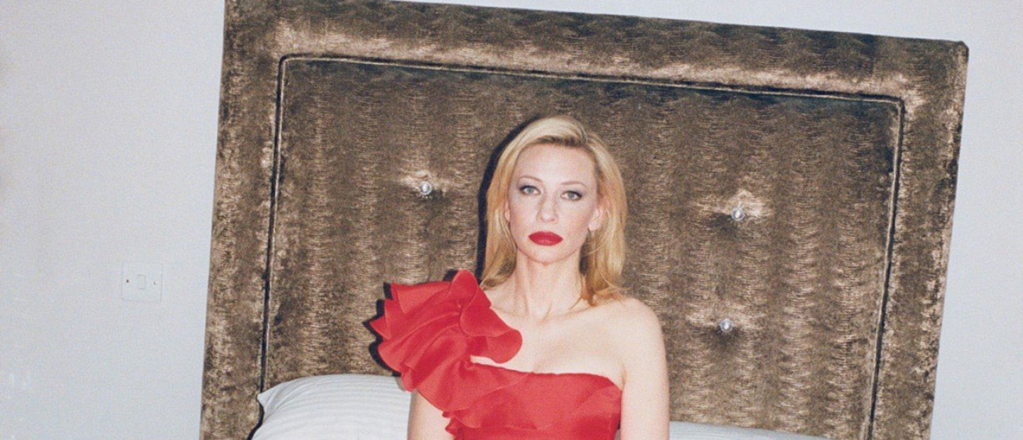 Τα μυστικά των stars για το κόκκινο κραγιόν 