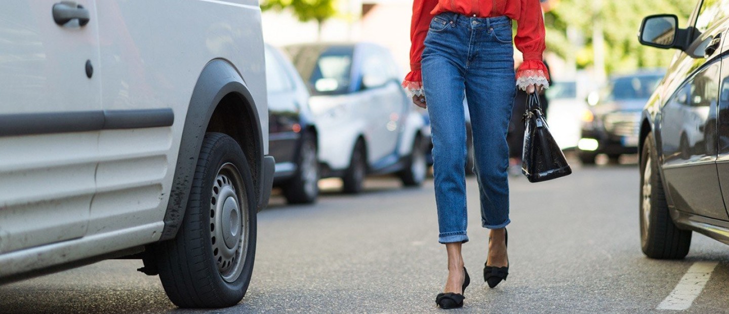 Συμβουλές για να φορέσετε τα jeans και στο γραφείο