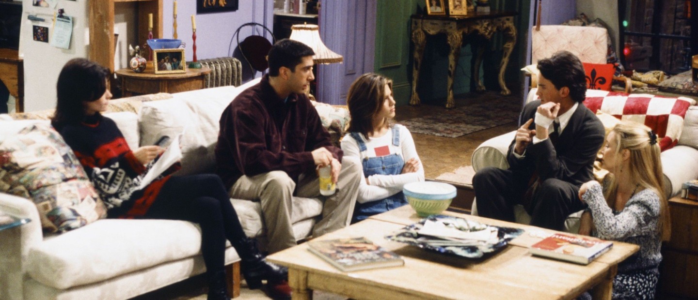 Πώς θα έμοιαζε το iconic διαμέρισμα των 'Friends' αν ακολουθούσε τους κανόνες του Feng Shui;