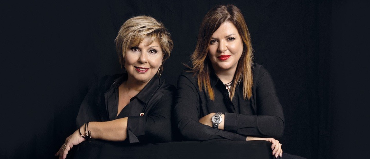 Η Λένα Μαντά και η Κλαίρη Θεοδώρου αποδεικνύουν πως η συγγραφή είναι «Γυναικεία Υπόθεση»