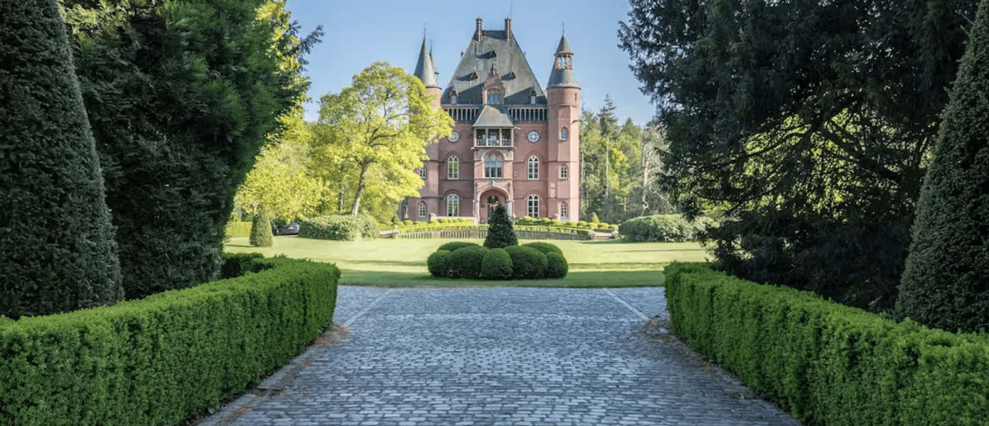 6 εντυπωσιακές κατοικίες που "ζωντανεύουν" τον κόσμο του Bridgerton και είναι διαθέσιμες προς διαμονή