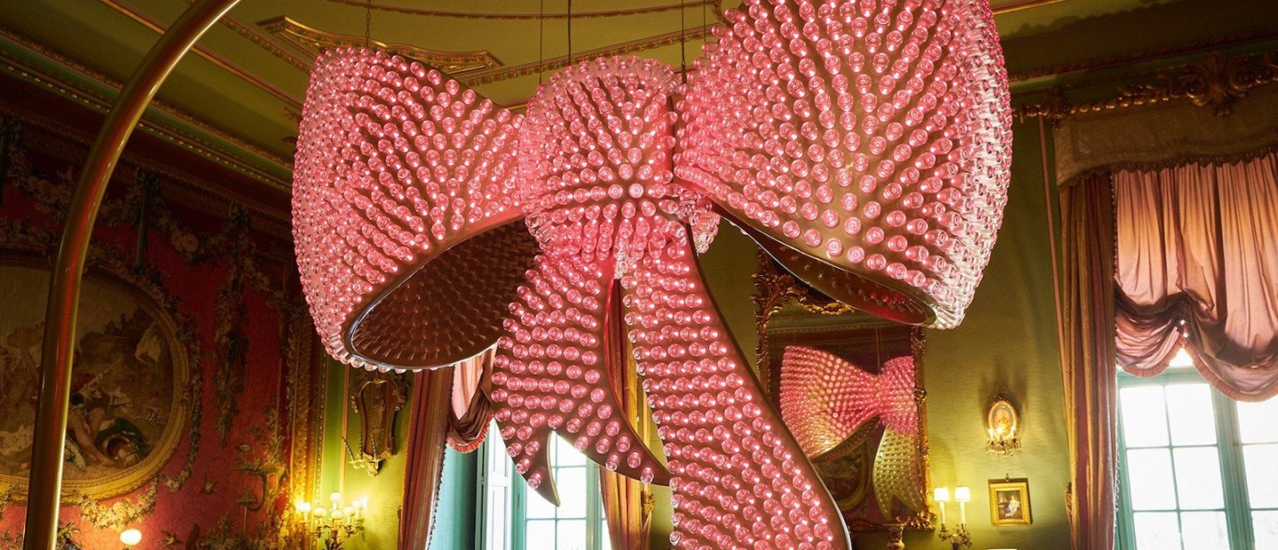 Η ιδιαίτερη τέχνη της Joana Vasconcelos εντυπωσιάζει στο Palacio de Liria στη Μαδρίτη