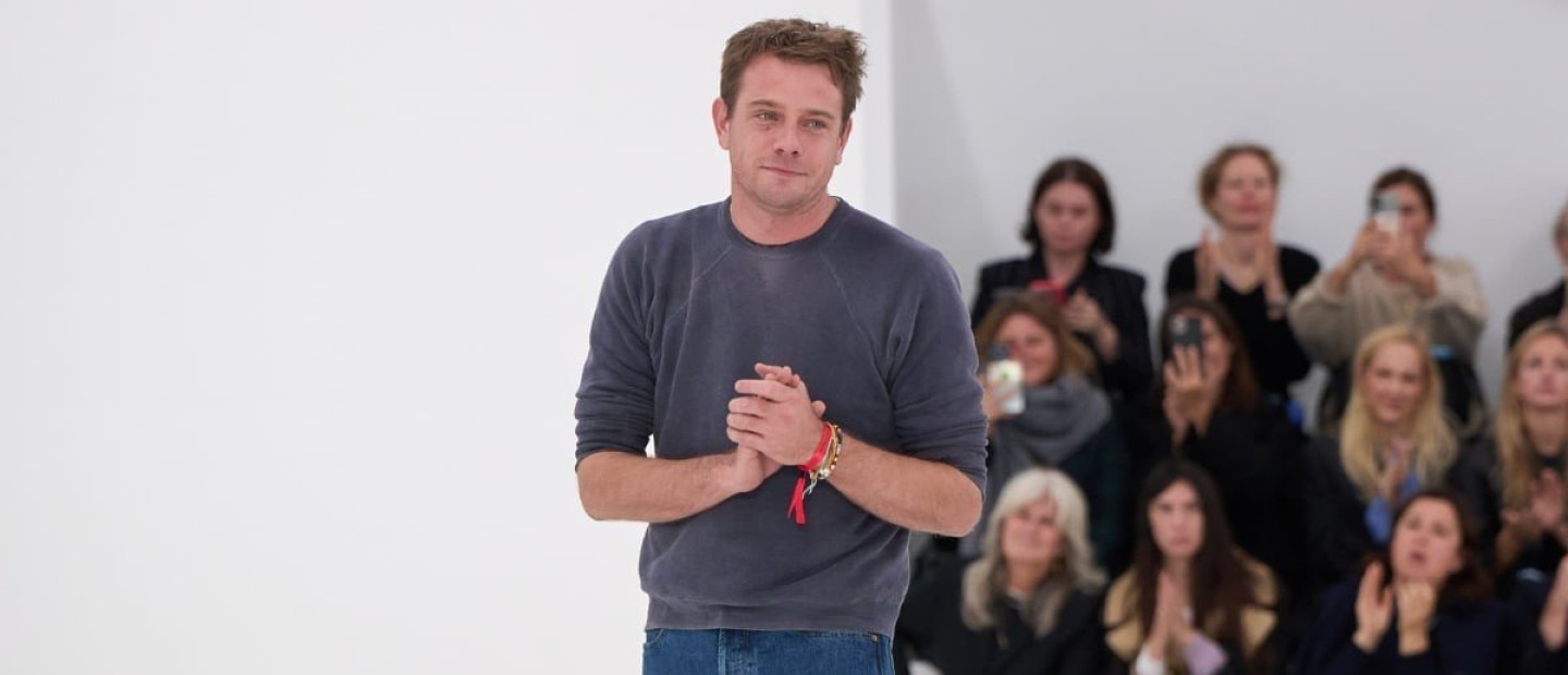 O Jonathan Anderson αποχωρεί από τον οίκο Loewe έπειτα από 11 χρόνια