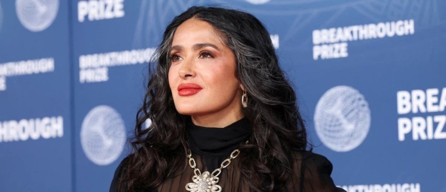 Salma Hayek: Για ποιο λόγο σχολιάστηκε περισσότερο από ποτέ η πρόσφατη εμφάνισή της στο κόκκινο χαλί;