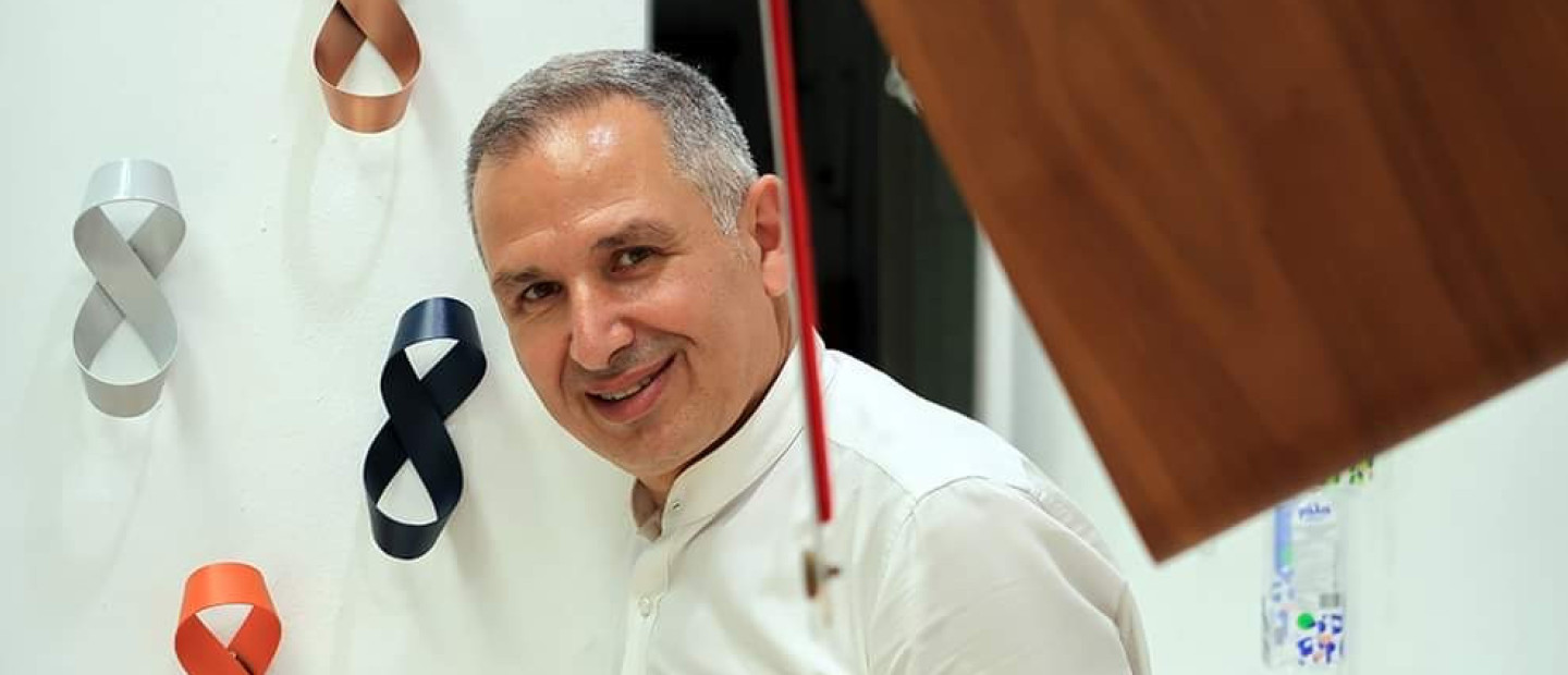 SKG Stories: Ο βραβευμένος καλλιτέχνης, Γιάννης Αργυριάδης, «ξεσηκώνει» ιστορίες από τη Θεσσαλονίκη του χθες και του σήμερα