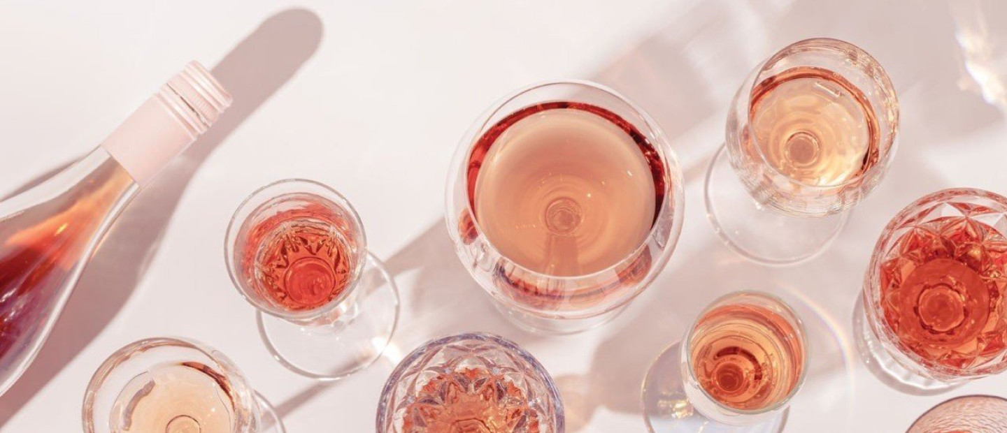 Easter Table: 6 etiquette tips και άτυποι κανόνες που πρέπει να ακολουθήσετε