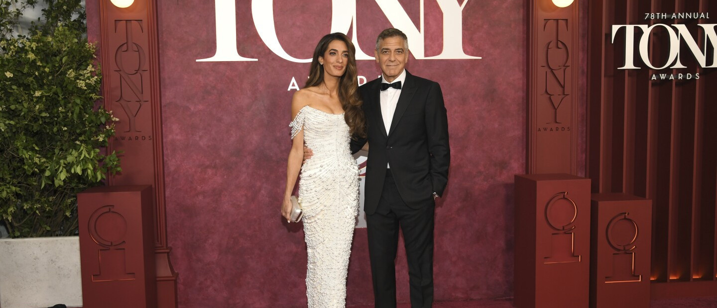 Tony Awards 2025: Οι καλύτερες εμφανίσεις στο κόκκινο χαλί και ό,τι άλλο βρέθηκε στο επίκεντρο της βραδιάς