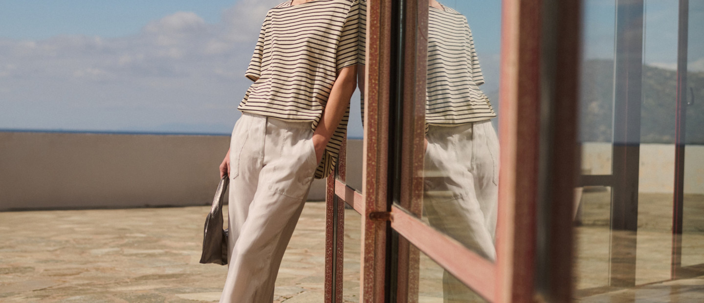 To ελληνικό fashion brand AOS υμνεί τη quiet luxury αισθητική