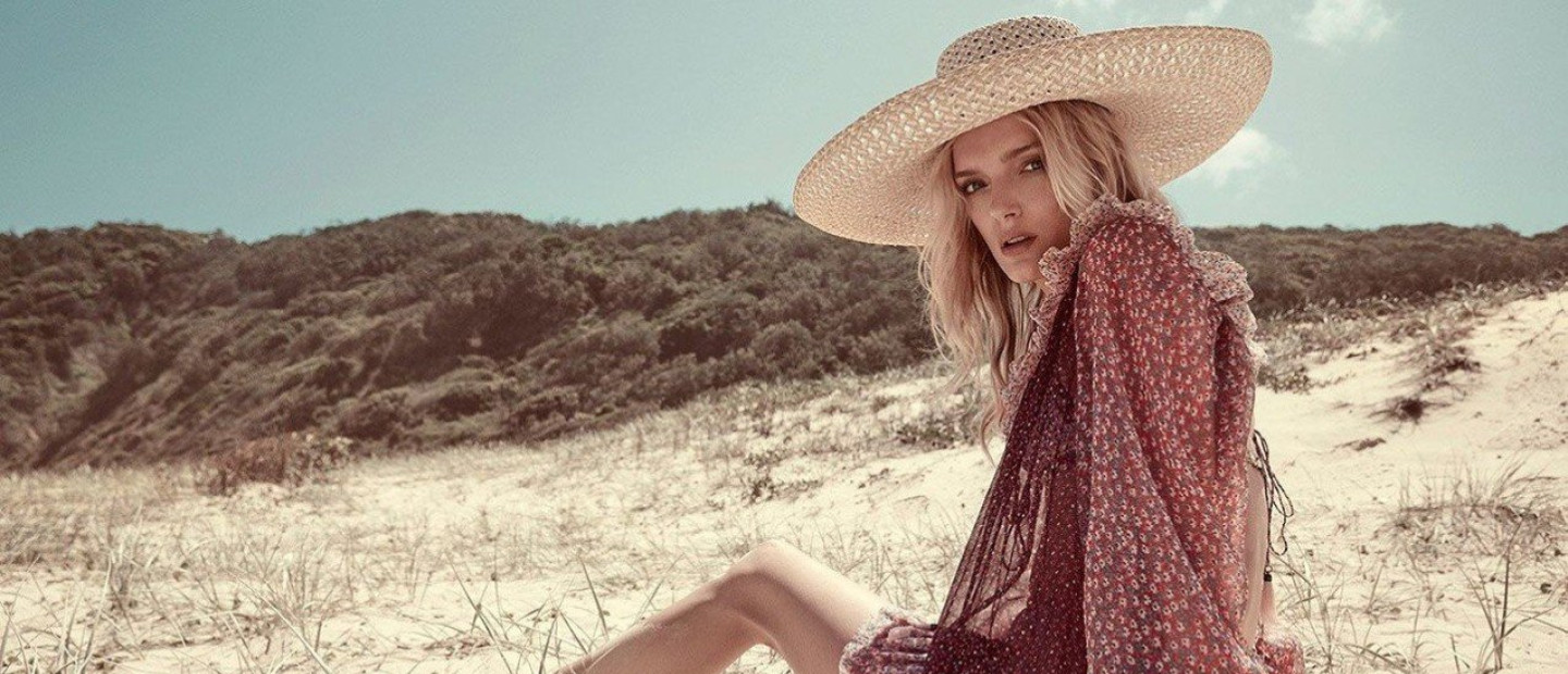 Τα καπέλα που θα ολοκληρώσουν μοναδικά τα beach outfits σας - κι όχι μόνο 