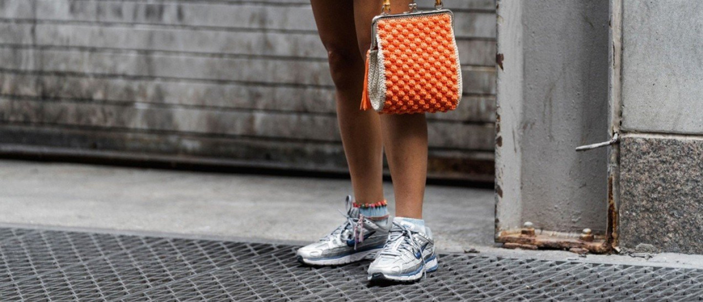 Τα sneakers που μπορείτε να αποκτήσετε στις summer sales και να μην αποχωρίζεστε τους επόμενους μήνες