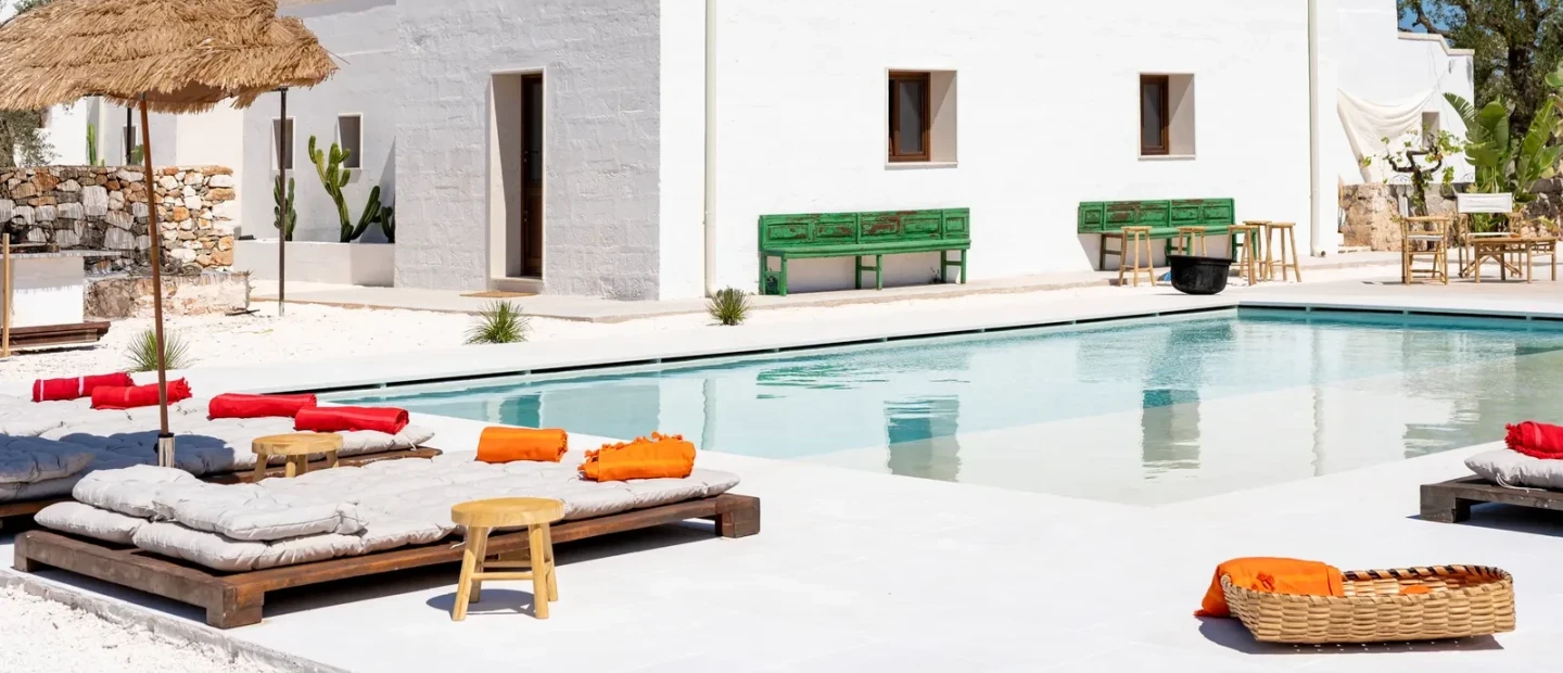 Ένας παραδοσιακός αγροτικός οικισμός στην Puglia που συνδυάζει δύο πολιτισμούς με μοναδικό τρόπο 