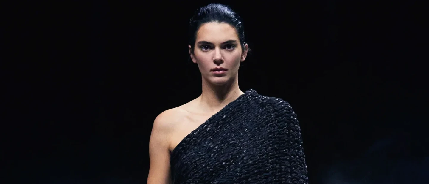 NYFW: Ο οίκος Khaite μας απέδειξε πως μπορούμε να γίνουμε πρωταγωνίστριες της εκλεπτυσμένης κομψότητας 