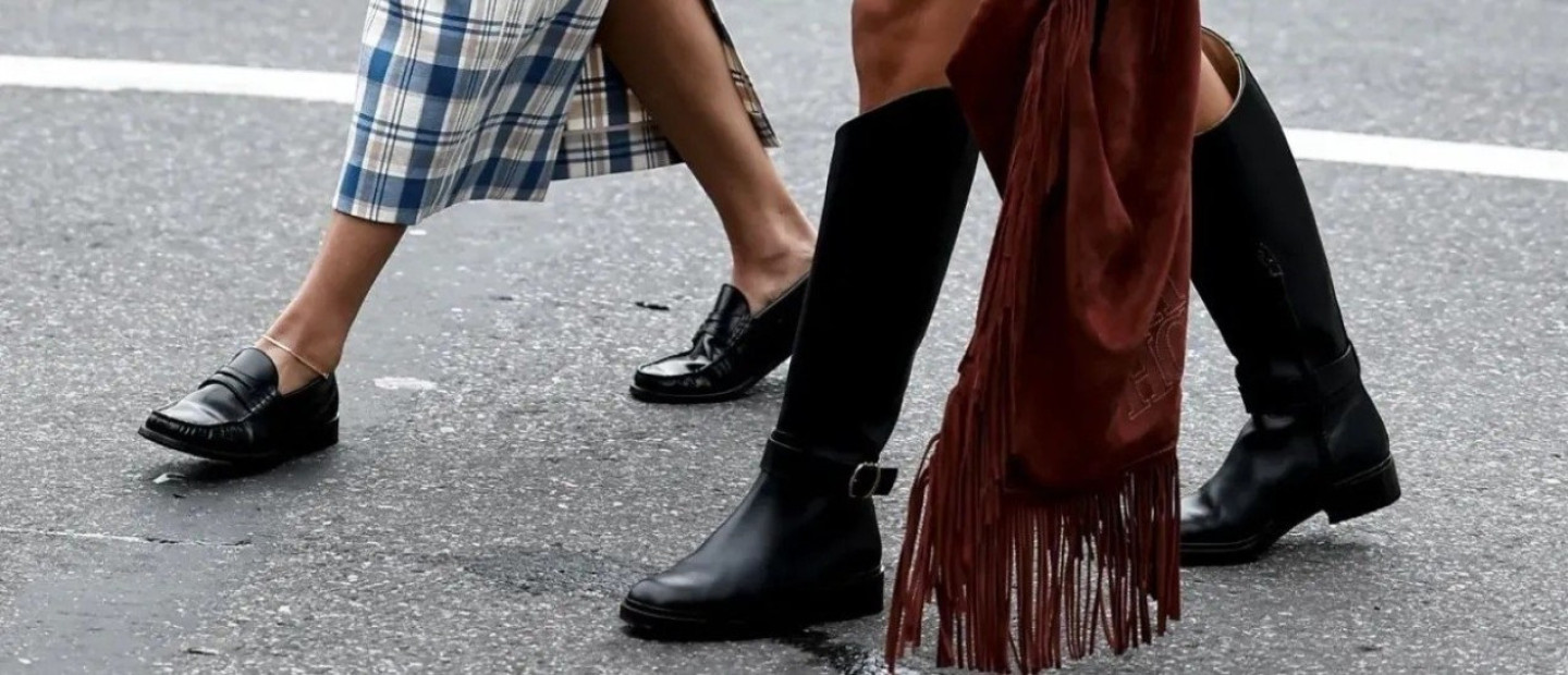 Τα shoe colors που θα αναβαθμίσουν ακόμα και τα πιο basic looks σας