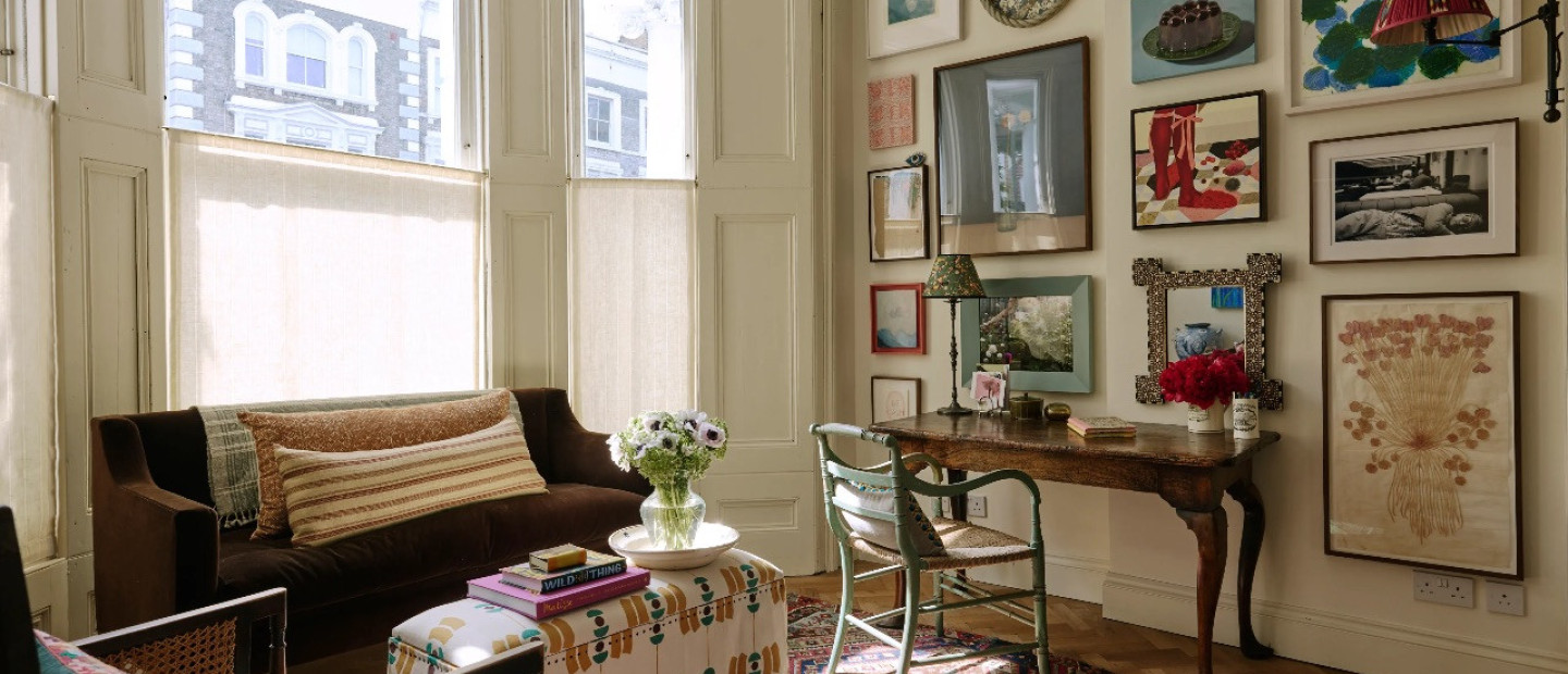 Ένα tiny βικτοριανό διαμέρισμα στο Δυτικό Λονδίνο που θυμίζει γκαλερί