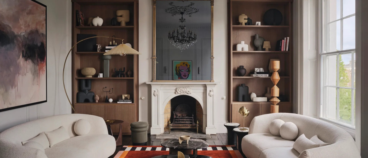 Μια κατοικία γεωργιανού τύπου στο Δουβλίνο συνδυάζει τέλεια το βελούδο, το μάρμαρο και το φως