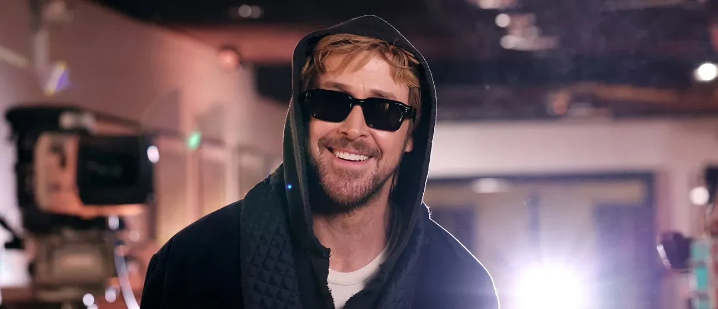 Ο Ryan Gosling παρουσιάζει το Saturday Night Live και το trailer που τον έφερε σε δύσκολη θέση