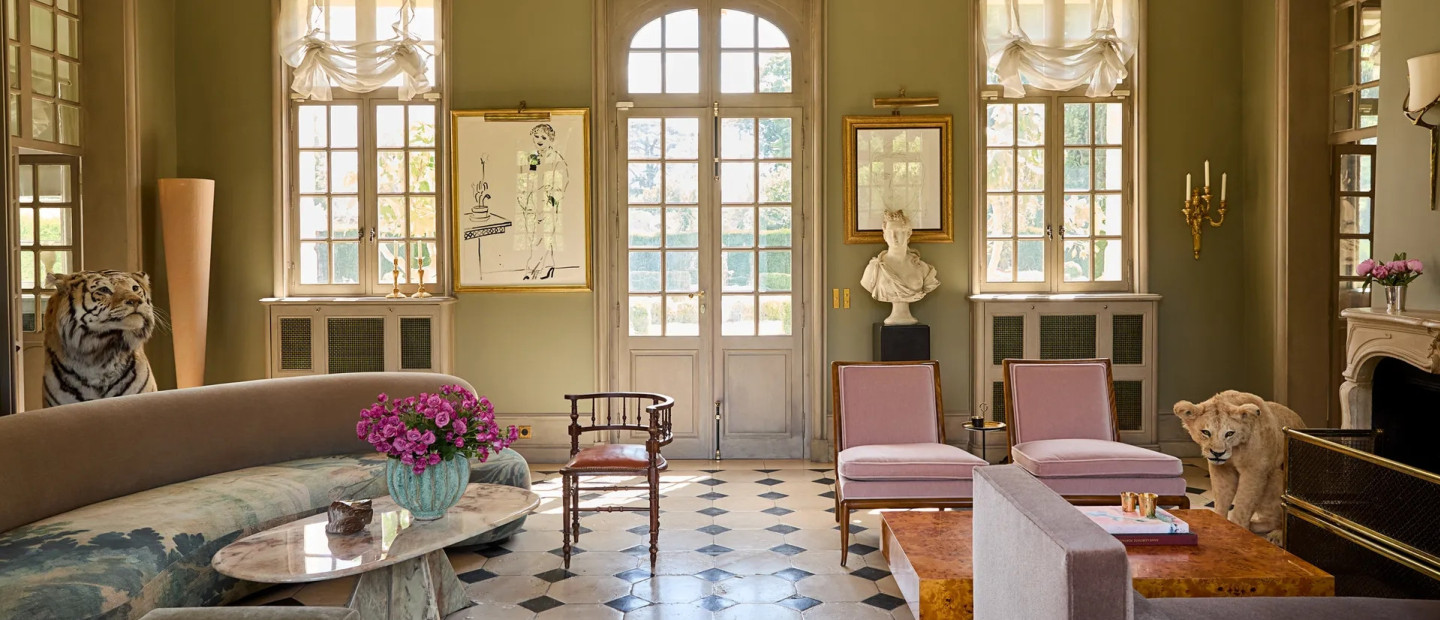 Ένα γαλλικό château στη Νορμανδία όπου το disco chic συναντά τον σύγχρονο σχεδιασμό