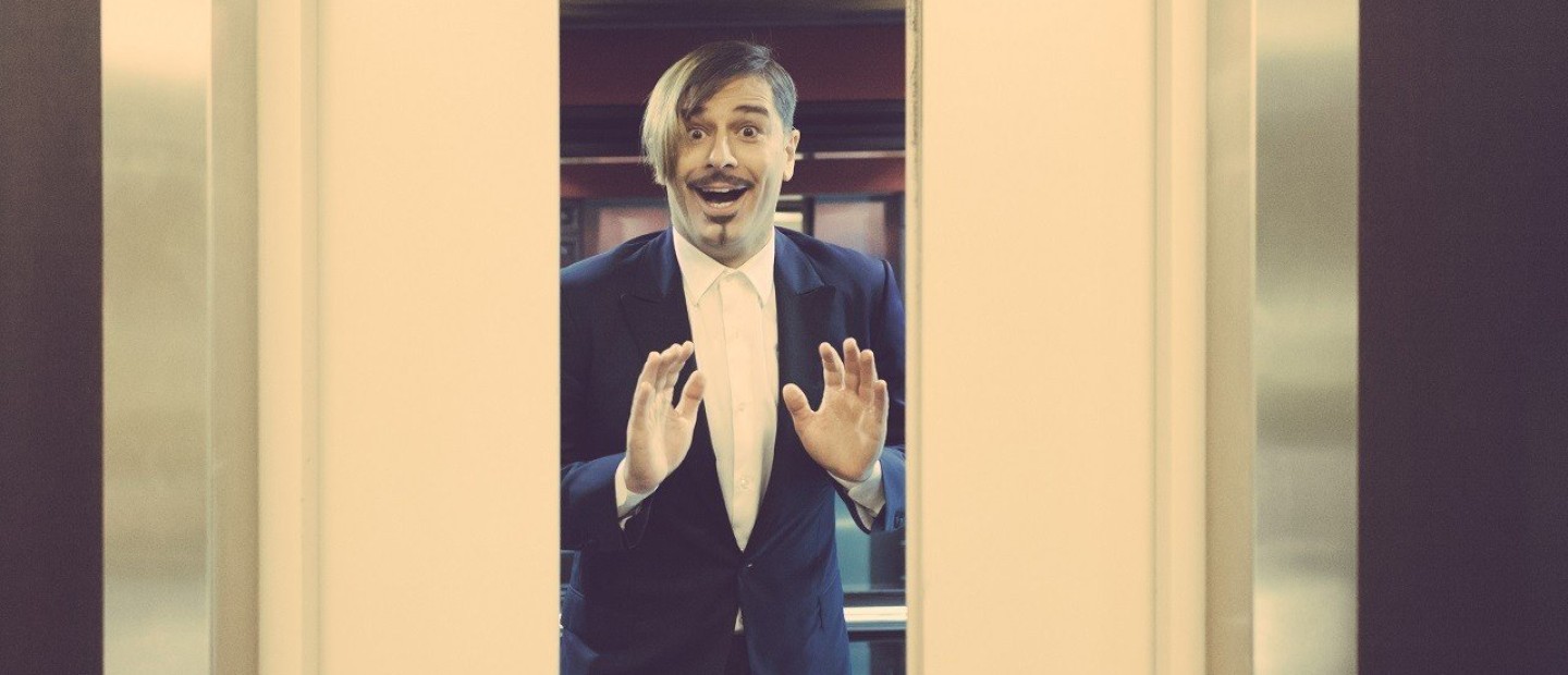 Ο Αλέξανδρος Μπουρδούμης για τον Ράφτη Κυριών και την απιστία