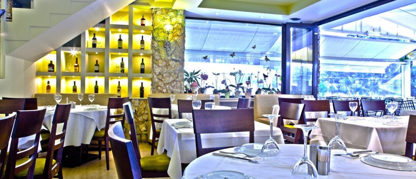 Νέα Διαγώνιος: Δοκιμάζοντας τα πιο διάσημα σουτζουκάκια της πόλης 