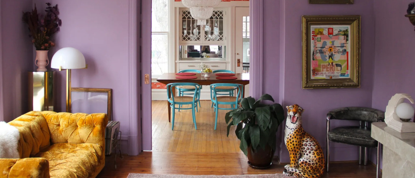 Peek-a-boo paint theory: Η διακοσμητική τάση που φέρνει το χρώμα σε απρόσμενα σημεία