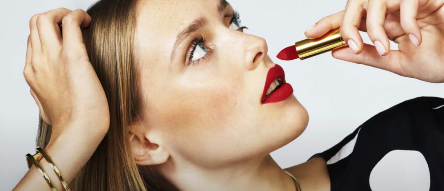 Easter is coming: 4+1 εύκολες ιδέες για το πασχαλινό μακιγιάζ σας