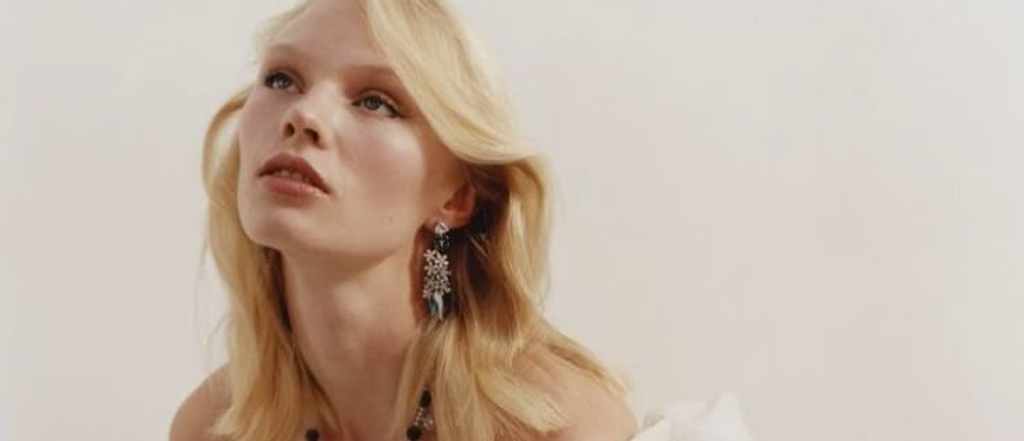 New hair trend alert: Η απόχρωση που θα σας κάνει να θέλετε να δοκιμάσετε το ξανθό