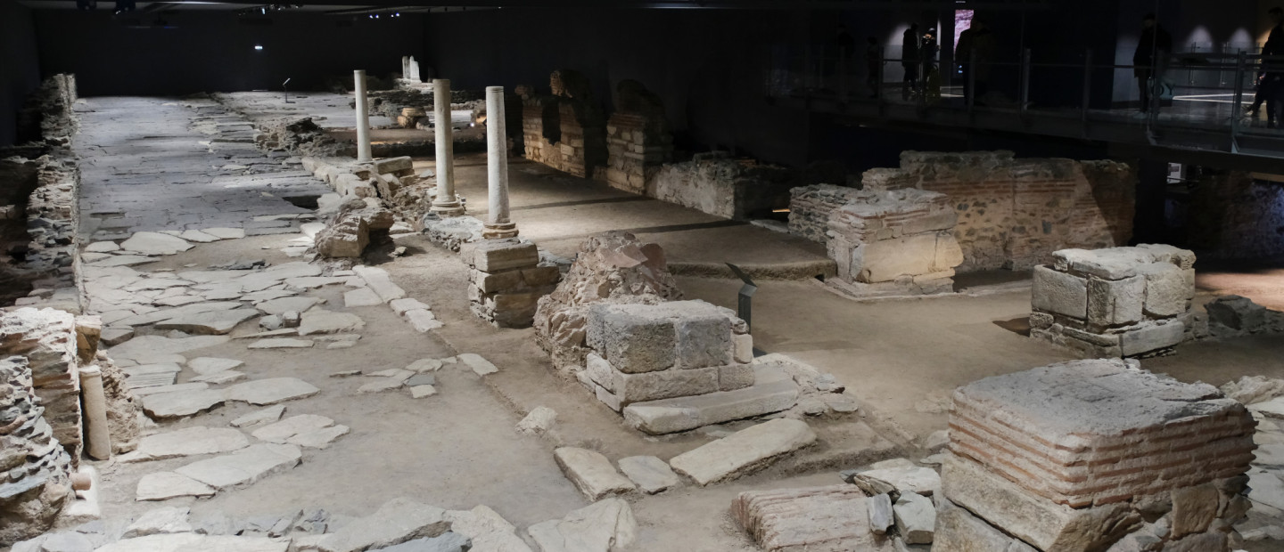 Η Telegraph αποθεώνει το μετρό της Θεσσαλονίκης που βρίσκεται και πάλι στο επίκεντρο του κόσμου