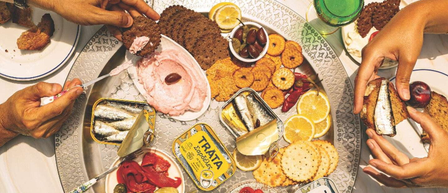 Sardine Maxxing: 3+1 ιδέες για να απολαύσετε το νέο, παγκόσμιο #foodtrend
