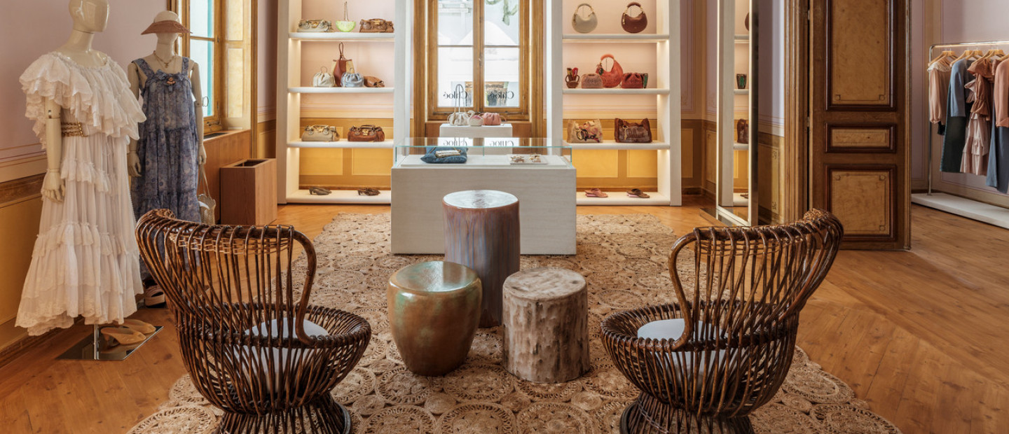 Η Kalogirou εγκαινιάζει το νέο concept store της στη Μύκονο, δίνοντας ζωή στην ιστορική Οικία Βενιέρη