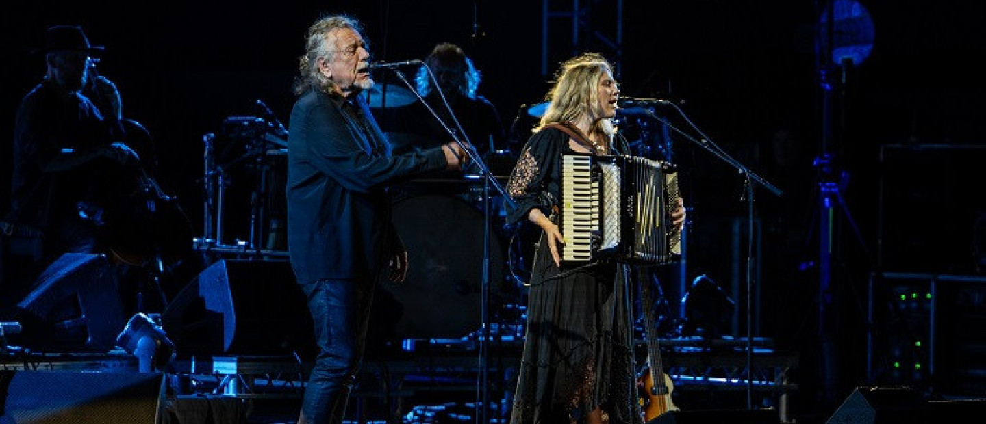 Σαγήνευσε το κοινό ο Robert Plant στην πρεμιέρα του Sani Festival 2026