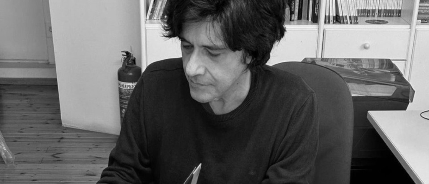 Έφυγε από τη ζωή ο Αλέξης Σταμάτης: Σίγησε μία από τις πιο ξεχωριστές φωνές της σύγχρονης ελληνικής λογοτεχνίας