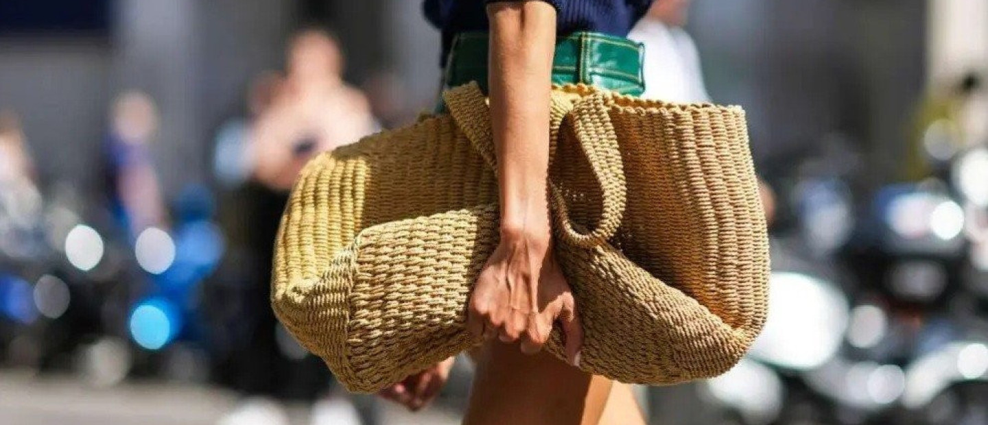 Beach Please: Τα ψάθινα καλάθια που δεν είναι μόνο για την παραλία