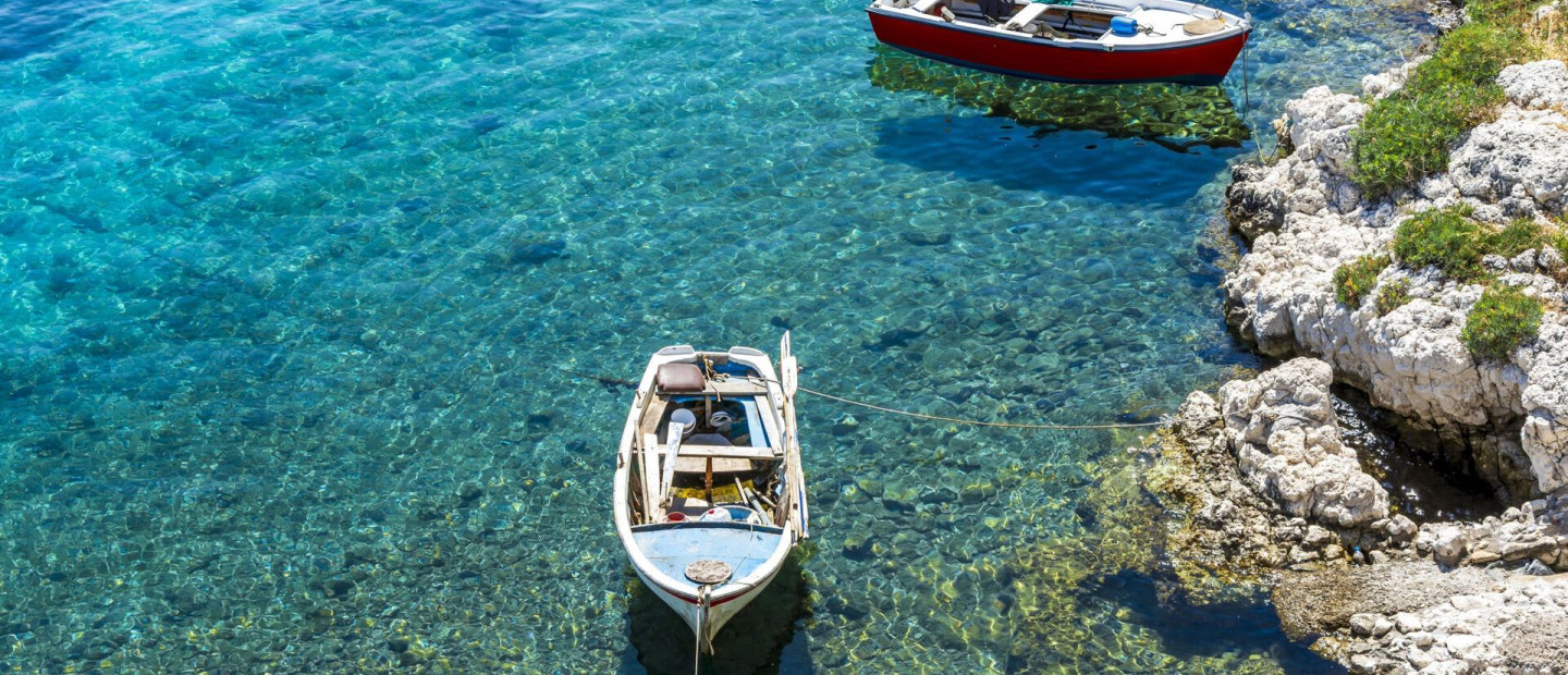 Όλες οι παραλίες που πρέπει να προσθέσετε στην bucket-list σας αν είστε λάτρεις των Σποράδων