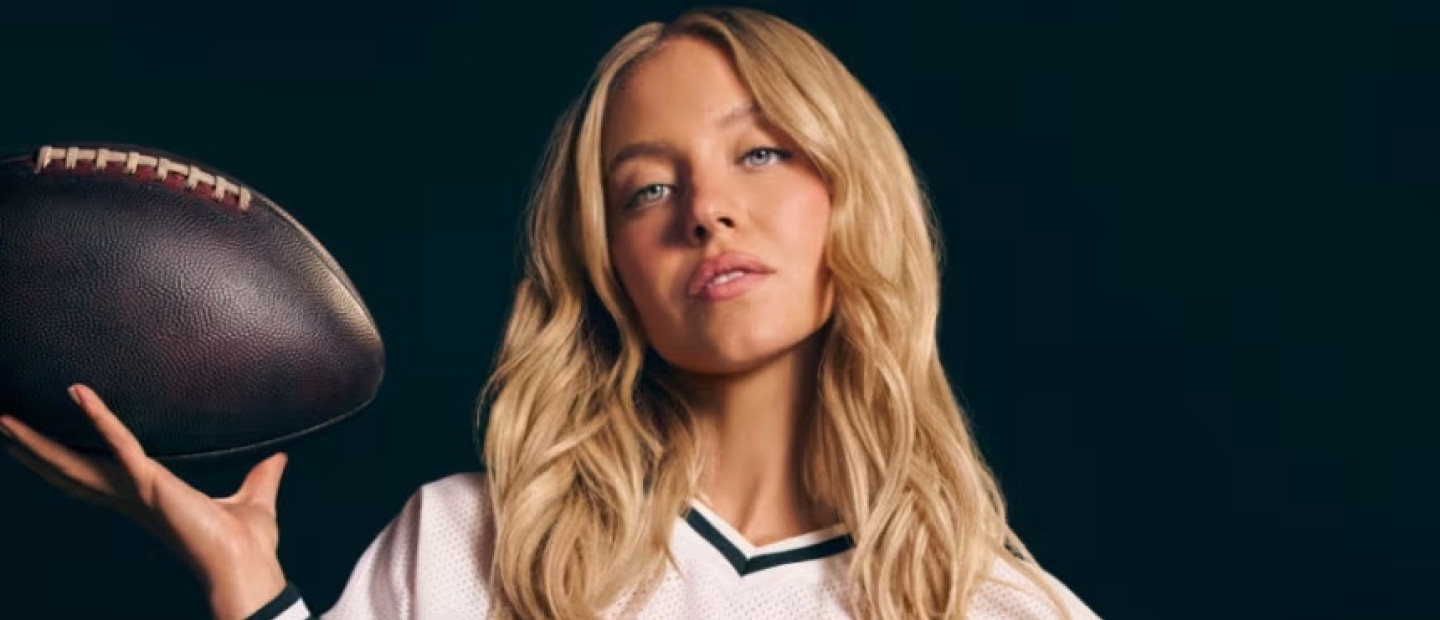 Η Sydney Sweeney, οι γυναίκες και ο αθλητισμός: Πόσο δύσκολο είναι μέχρι και σήμερα να αντικρίσουμε το θηλυκό σώμα χωρίς να το σεξουαλικοποιούμε;