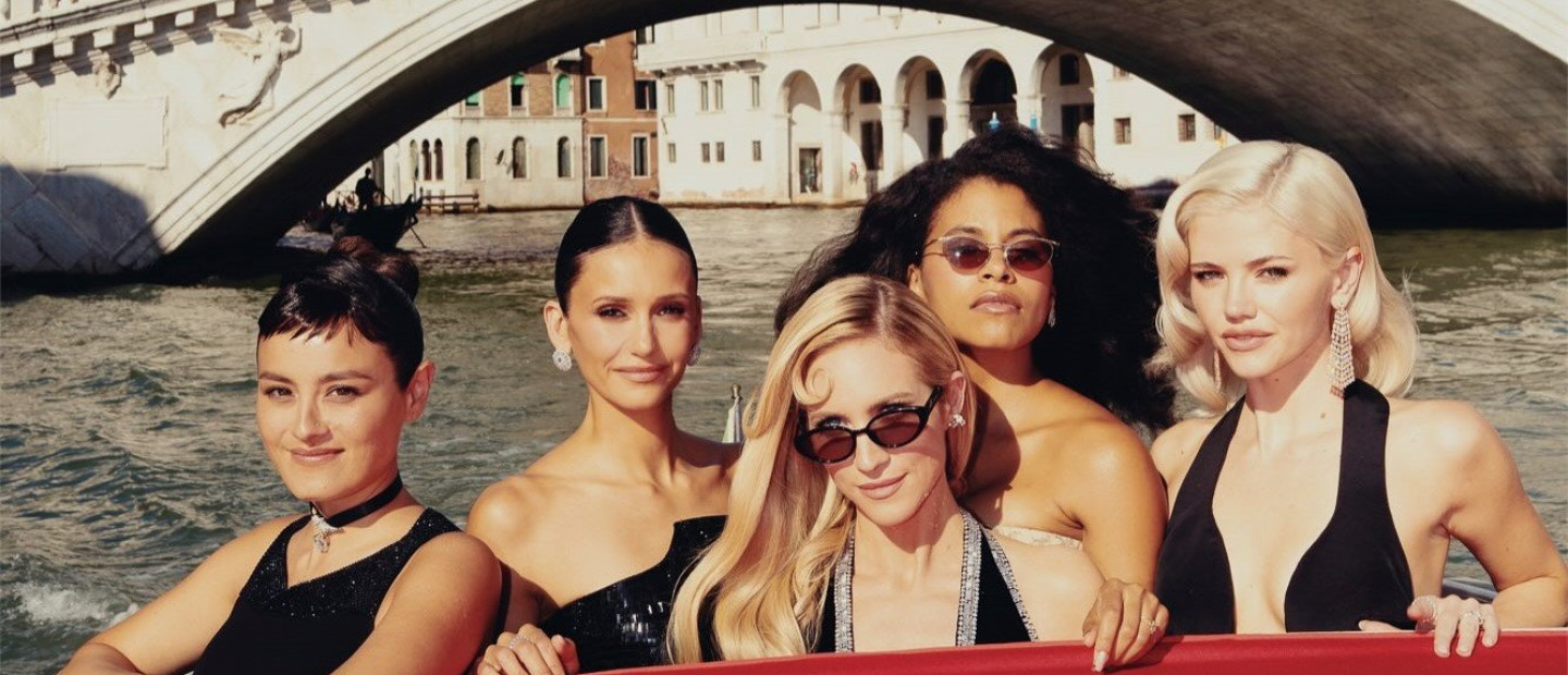 Λίγο μετά την αυλαία του Venice Film Festival, συγκεντρώσαμε όλα τα beauty looks που θα θυμόμαστε για πάντα